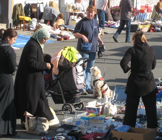 Flee market